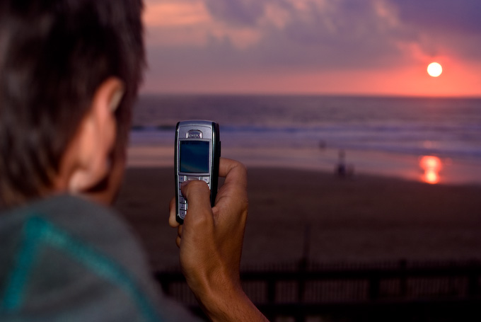foto: Stefan Tell - Mobilfoto i solnedgången